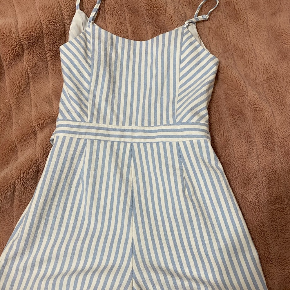 Romper - Picture 2 of 3